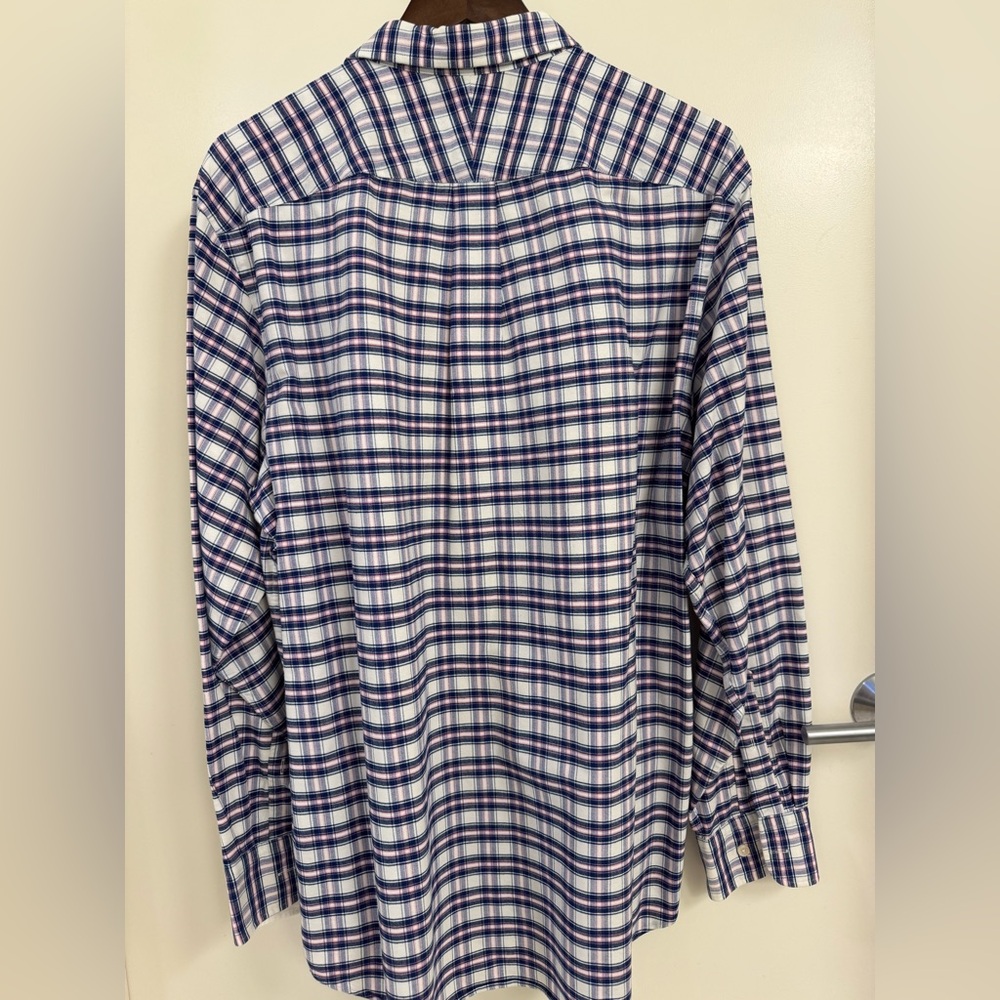 Charles Tyrwhitt Men's Classic Fit Button-Down Shirt. 100% Cotton. Size Large - Picture 4 of 15